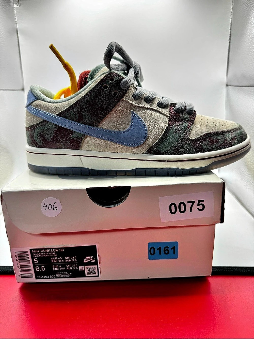 Nike Dunk Low Color Block Sneakers Gray & Blue US 5 / 6.5Y brand new